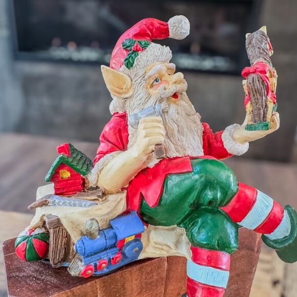 Vintage Christmas Elf Santa Resin Stocking Holder w/ Original Box Whimsy Holiday - Picture 10 of 15